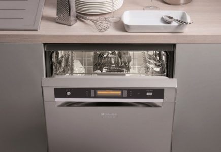 Ergonomiczne zmywanie z marką Hotpoint